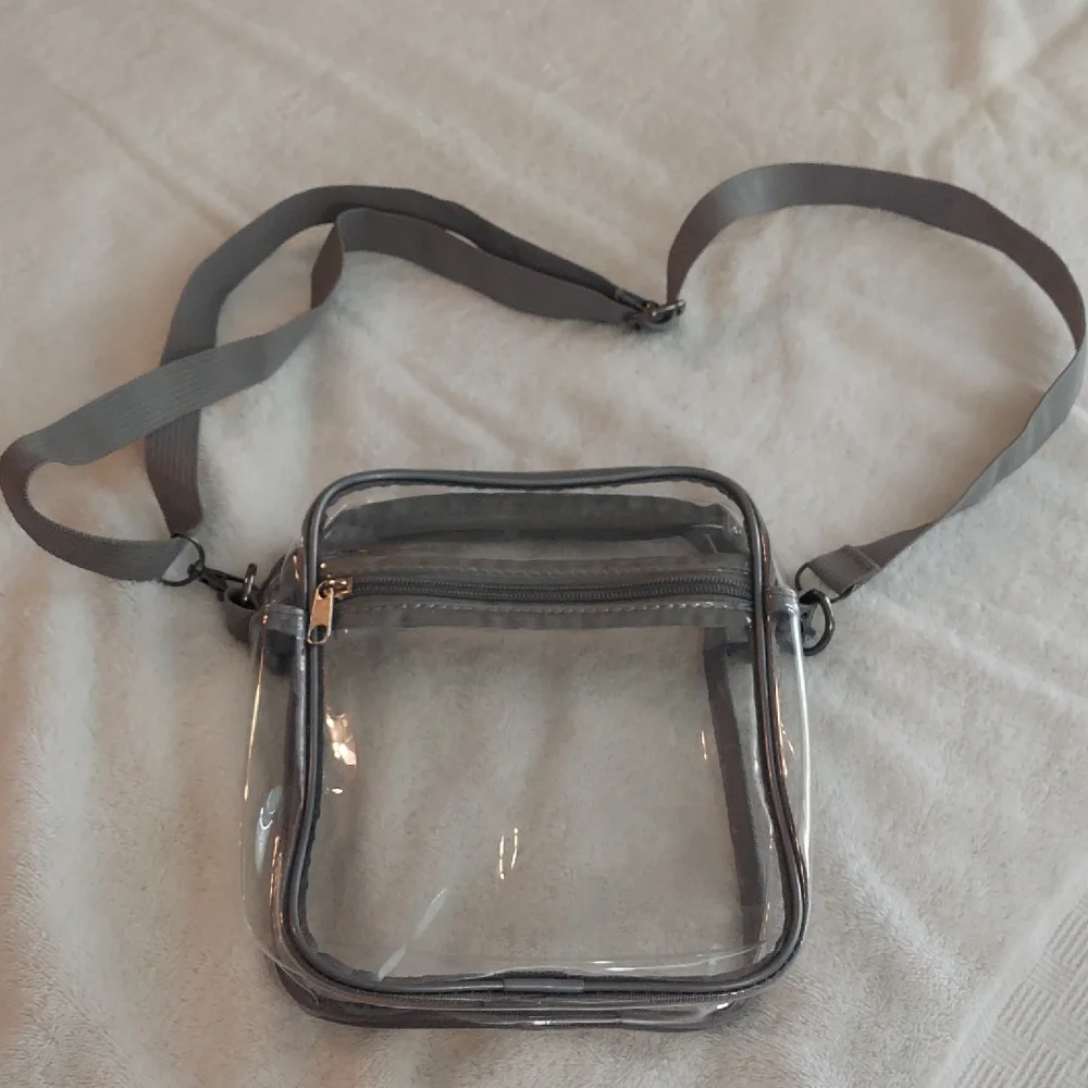 NWOT Clear Stadium Crossbody Bag with Gray Strap - Game Day Approved